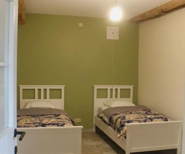 - La Couderquie Feriehus Lautrec